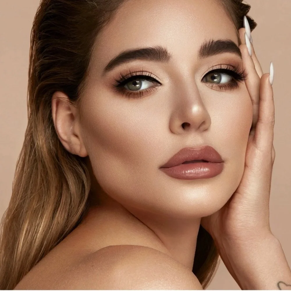 🆕🌿JACLYN HILL: “CARATS” LUMINOUS POWDER
